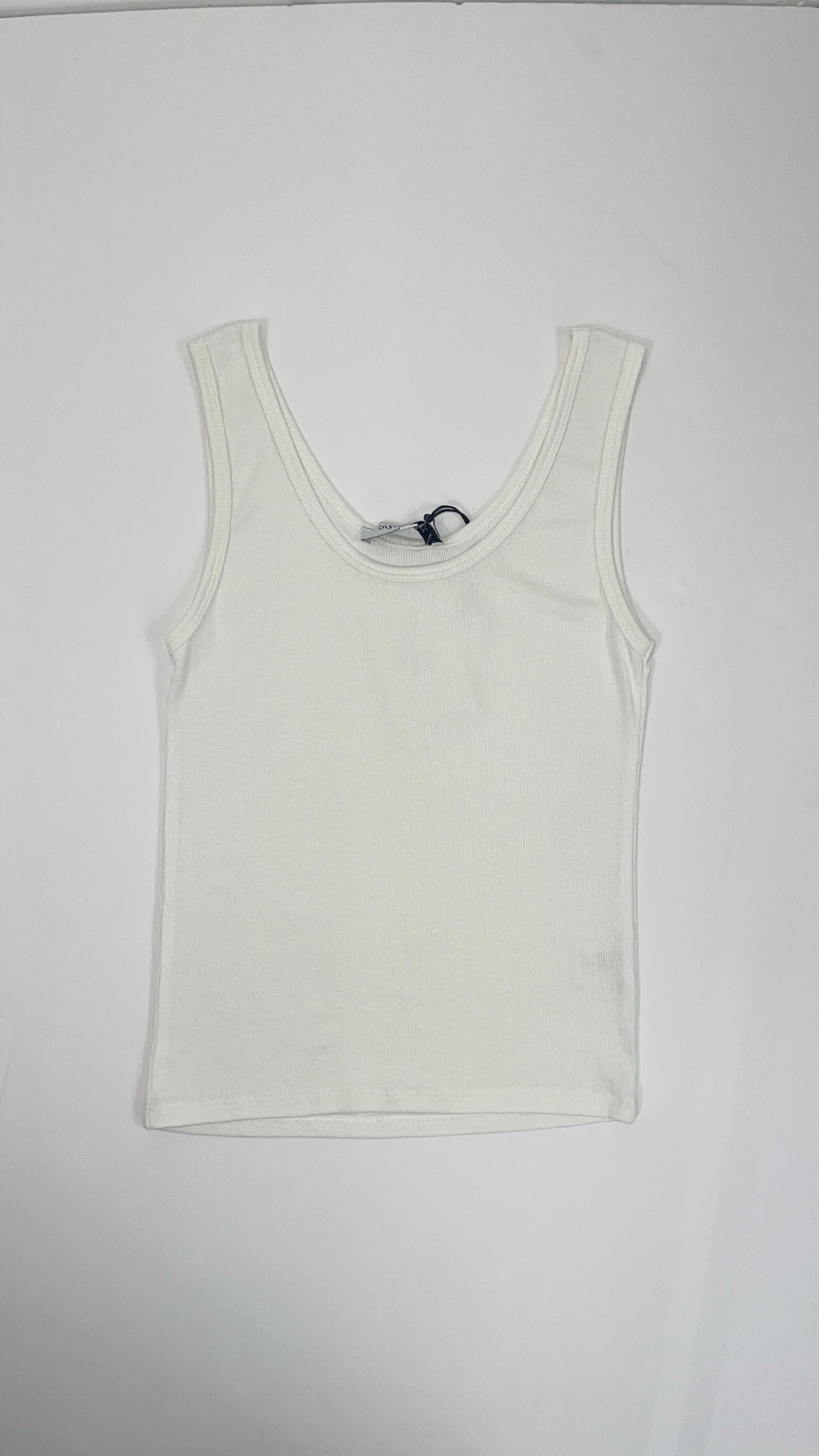 Basic Scoop Neck Tank